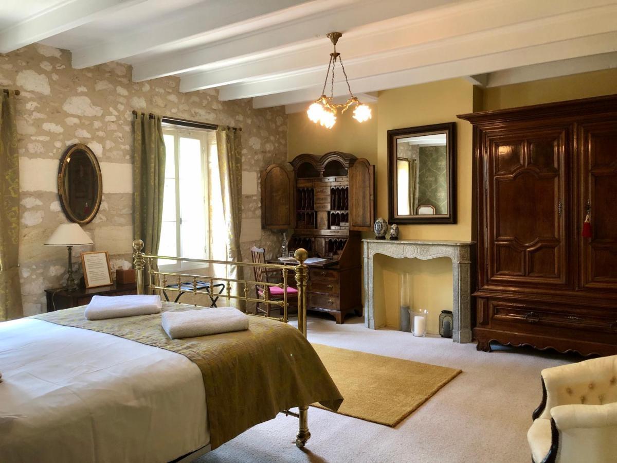 Bed and Breakfast Domaine Des Monges Saint-Seurin-de-Prats Exterior foto